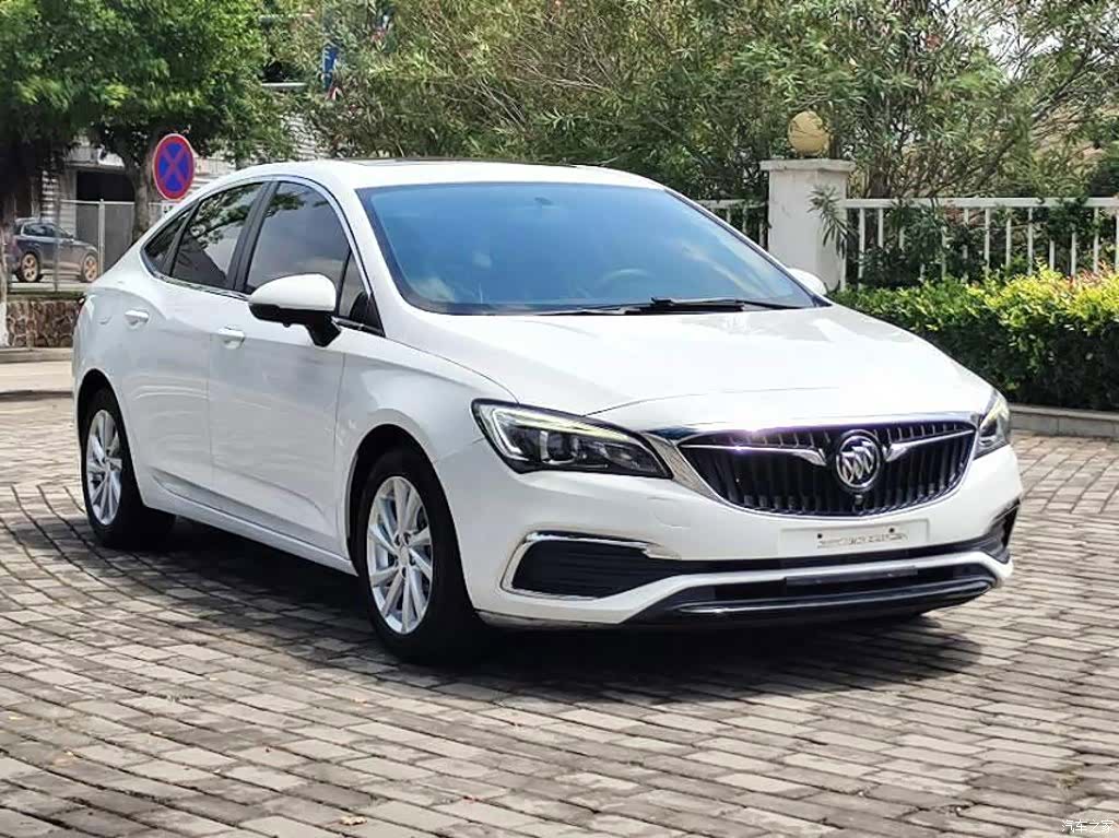 Buick Verano, 2018 3