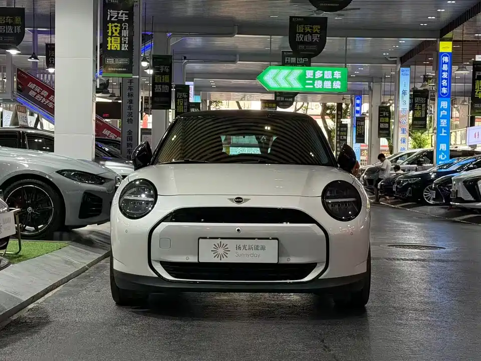 MINI Electric COOPER