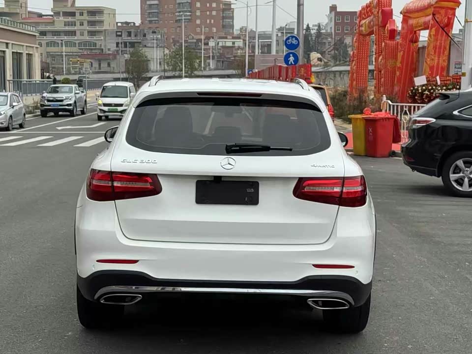 Mercedes-Benz GLC Mercedes-Benz GLC