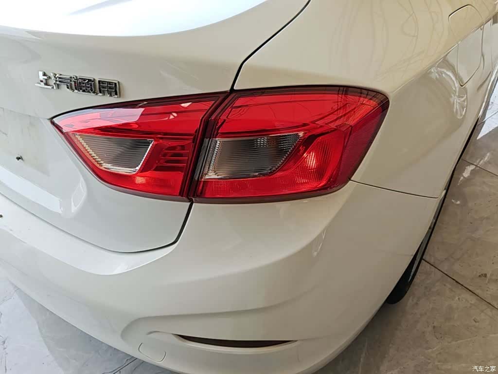 Chevrolet 320, 2018 8