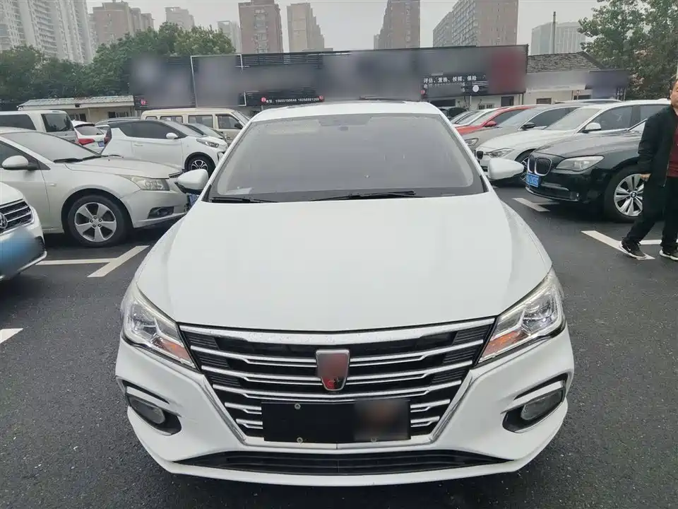 Roewe i5