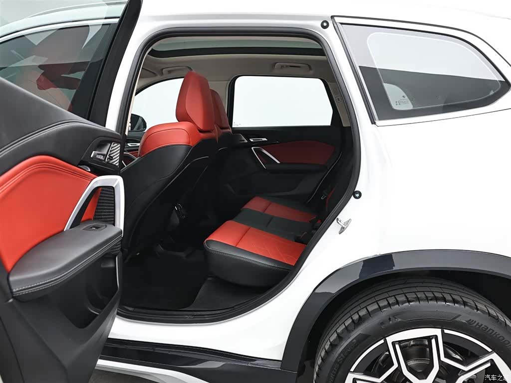 BMW X1, 2024 13
