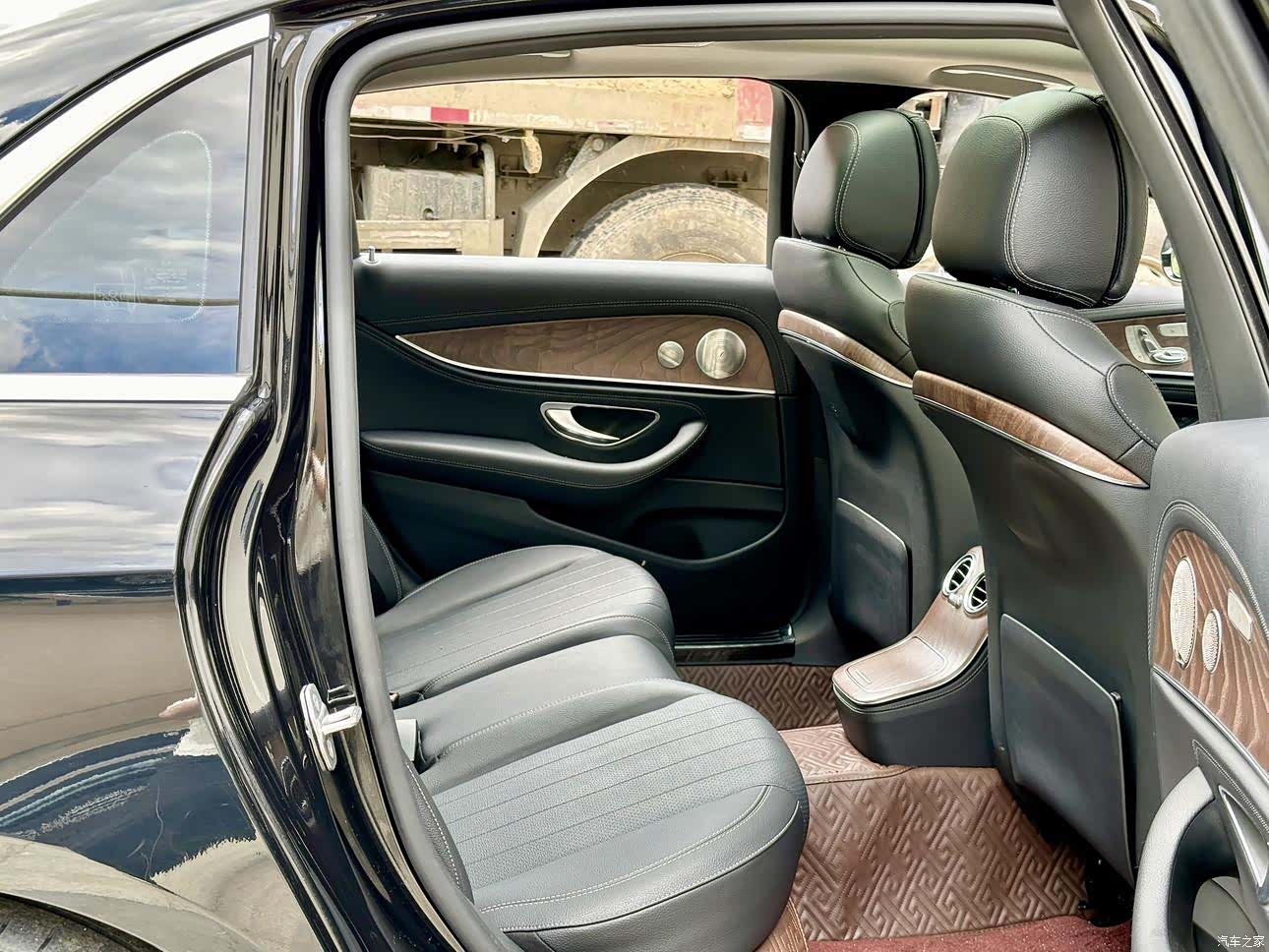 Mercedes-Benz E-Class, 2021 6