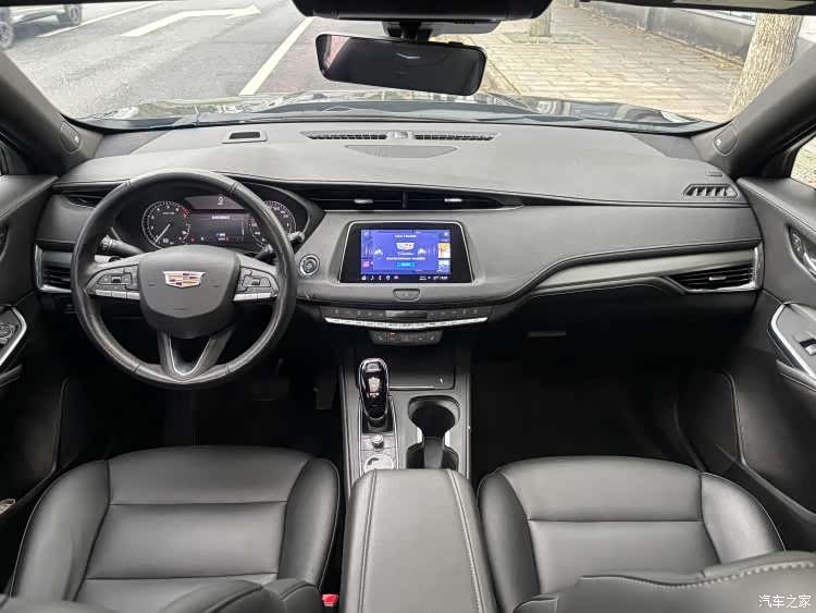 Cadillac XT4, 2023 10