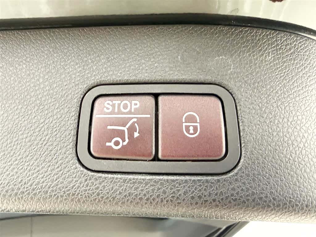 Mercedes-Benz GLS, 2018 20