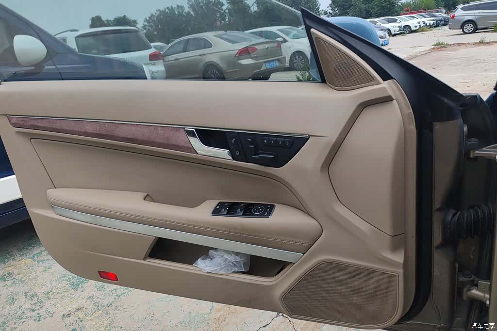 Mercedes-Benz E-Class, 2011 7