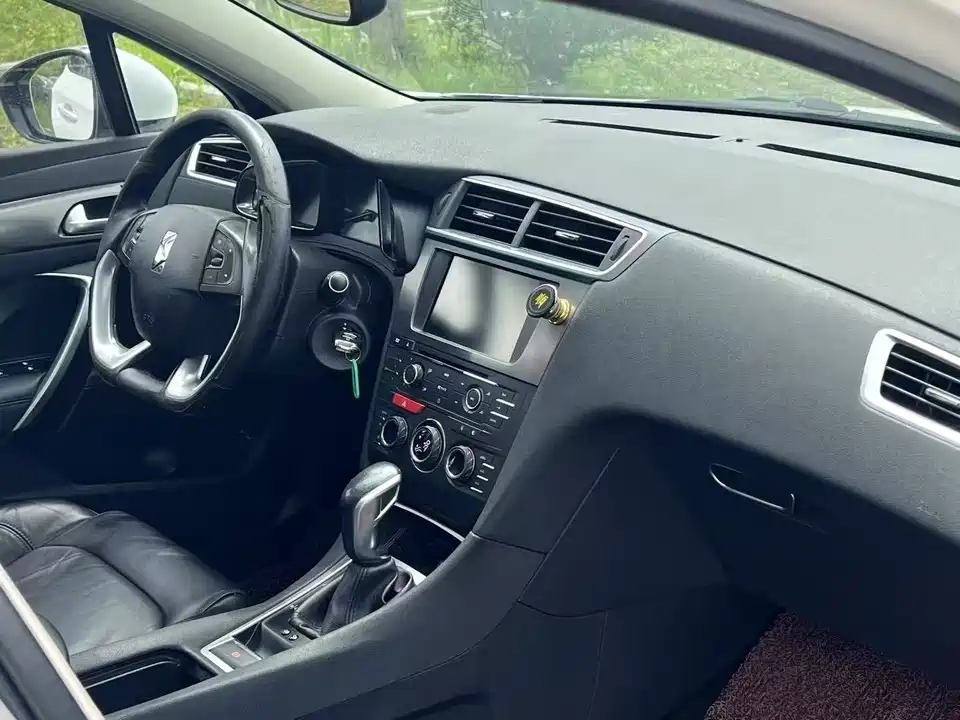 DS 5LS
