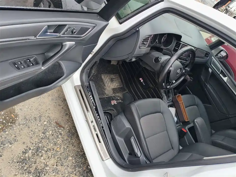 Volkswagen Golf*Jiayu