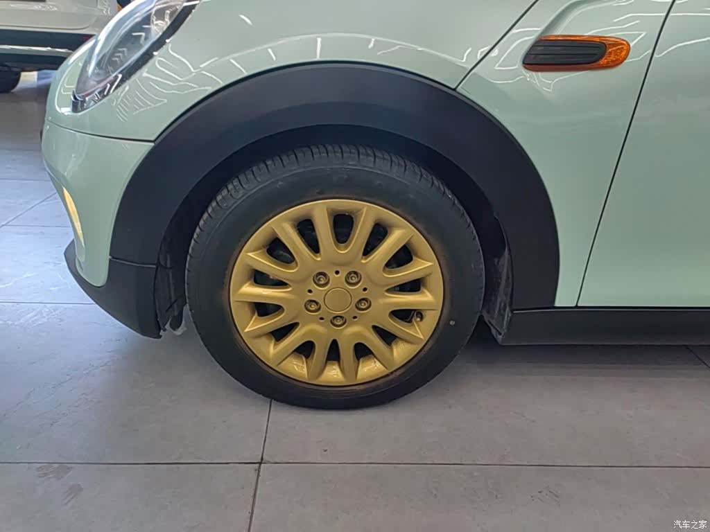 Mini ONE, 2016 23