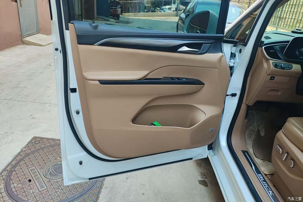 Buick GL8, 2020 7