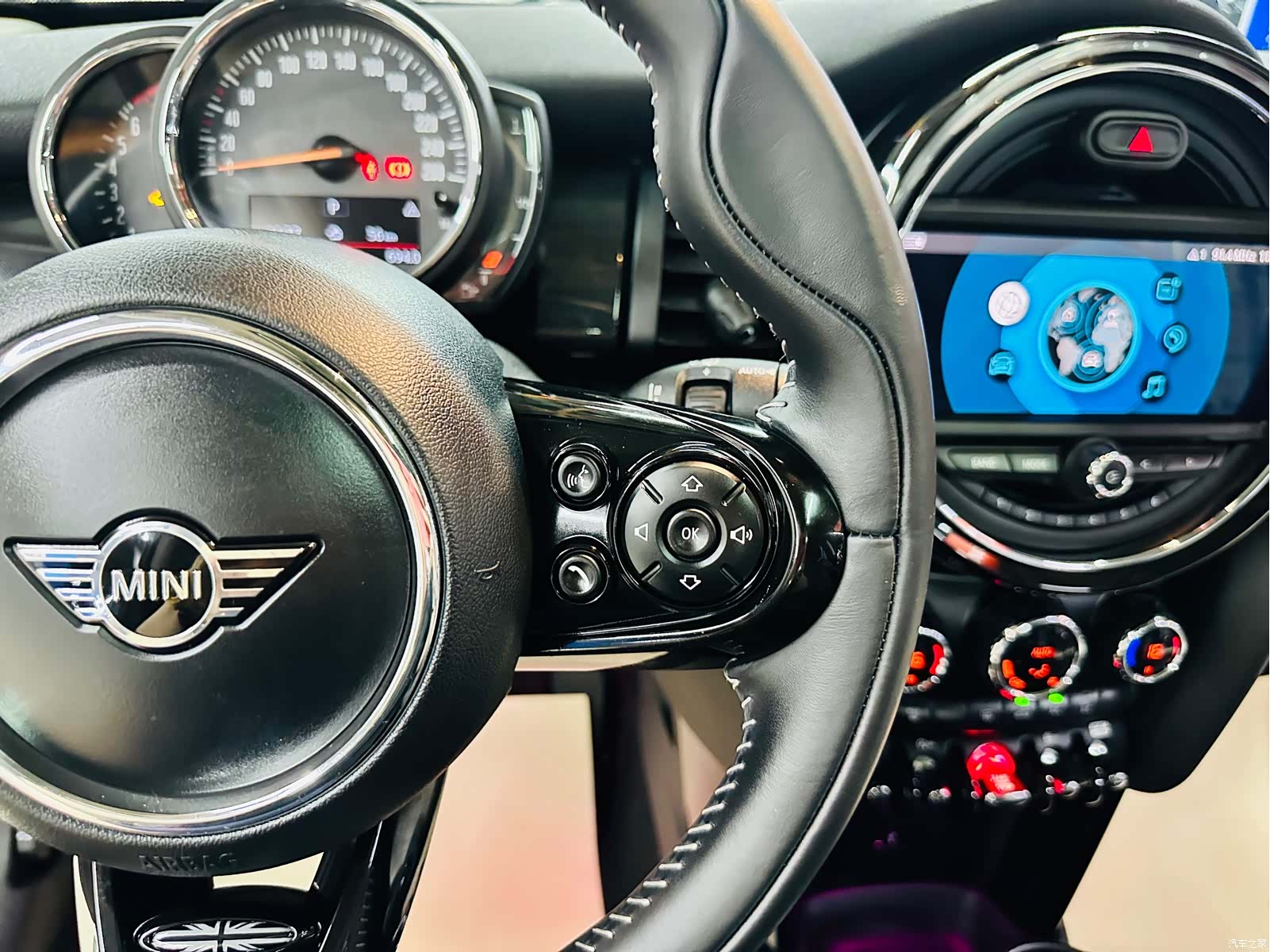 Mini Cooper, 2020 41