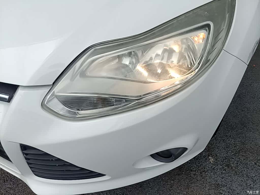 Ford Focus, 2014 24