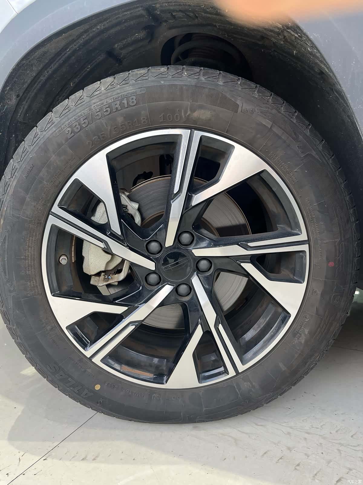 Geely Boyue, 2025 17