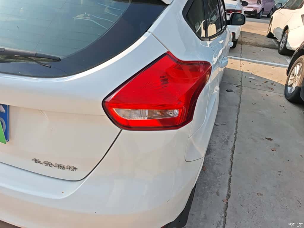 Ford Focus, 2016 8