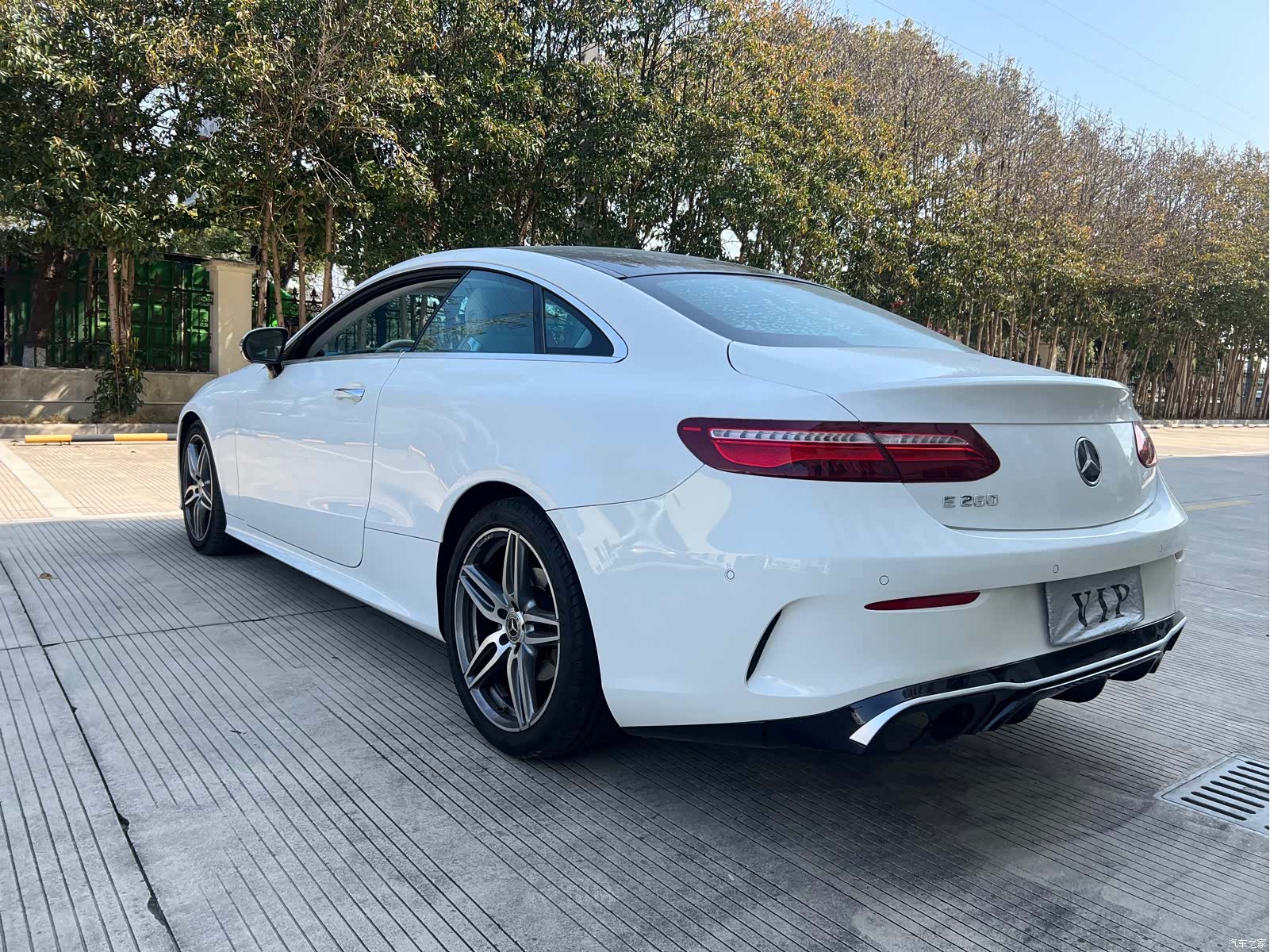 Mercedes-Benz E-Class, 2020 18