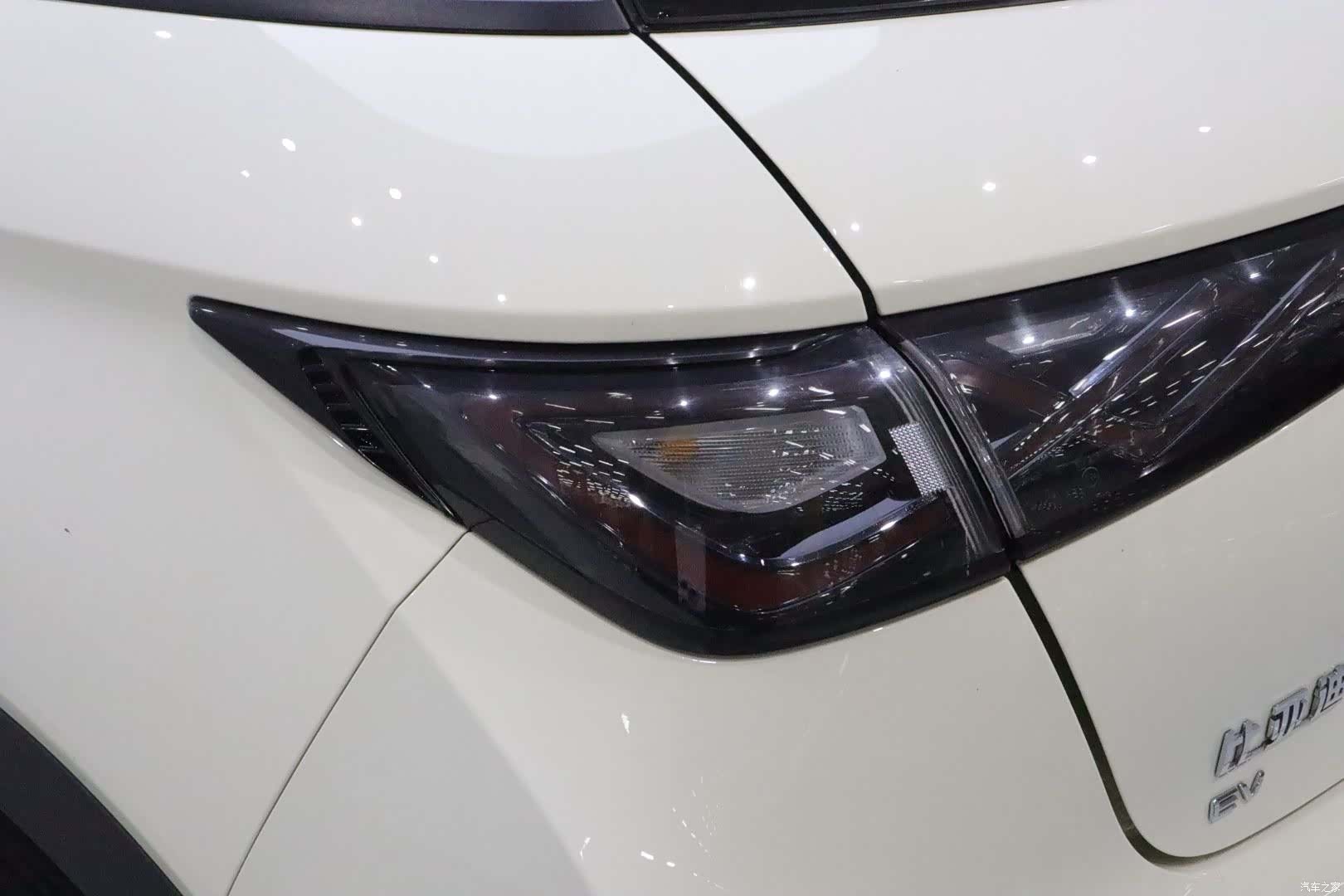 BYD Dolphin, 2023 18