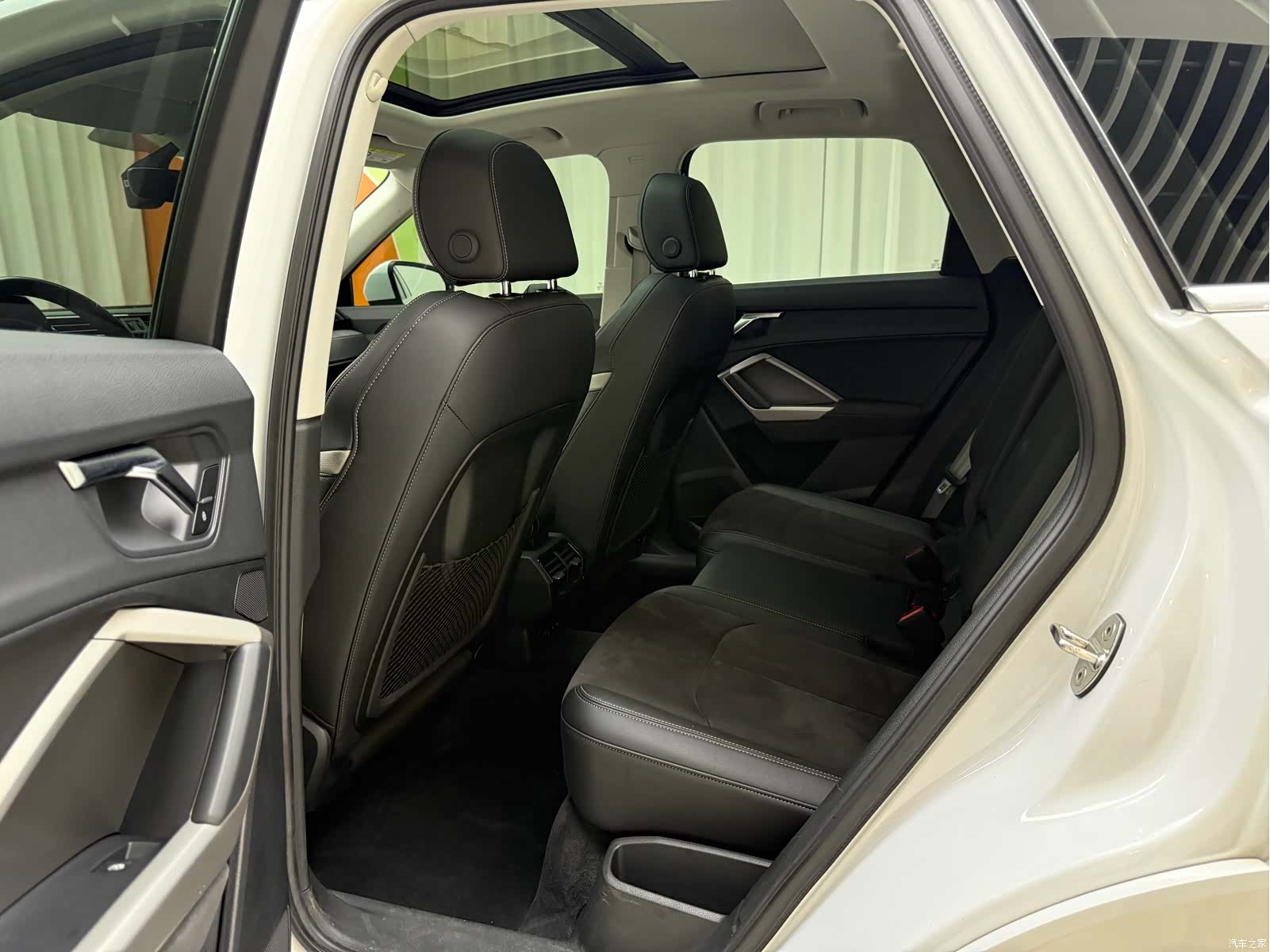 Audi Q3, 2022 8