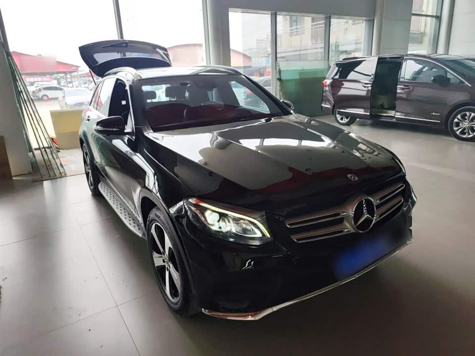 Mercedes-Benz GLC Mercedes-Benz GLC