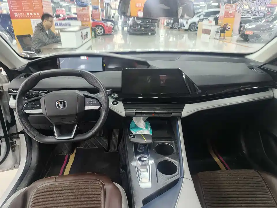 Changan UNI-V Smart iDD