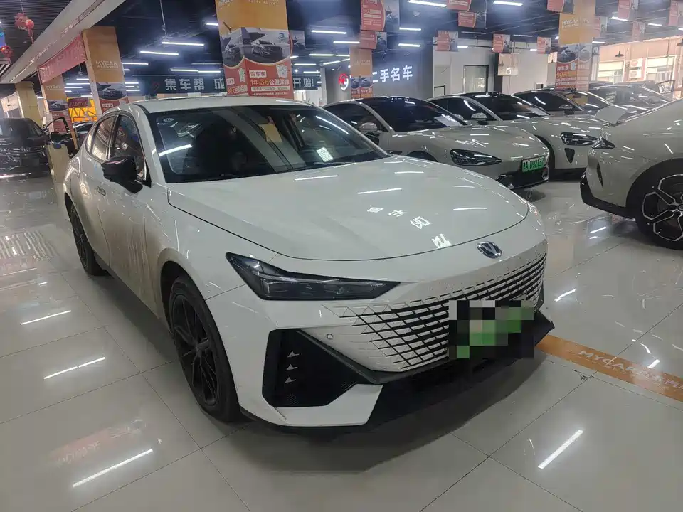 Changan UNI-V Smart iDD