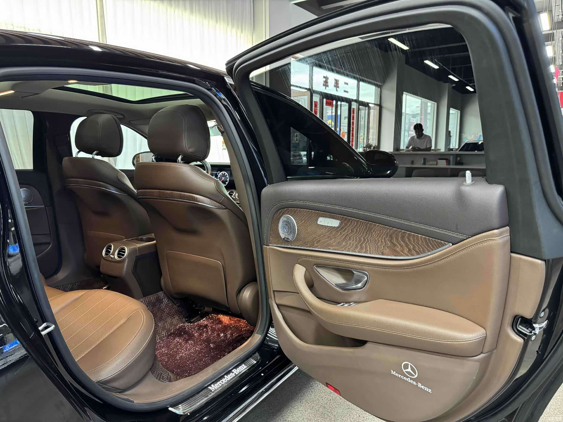 Mercedes-Benz E-Class, 2020 10