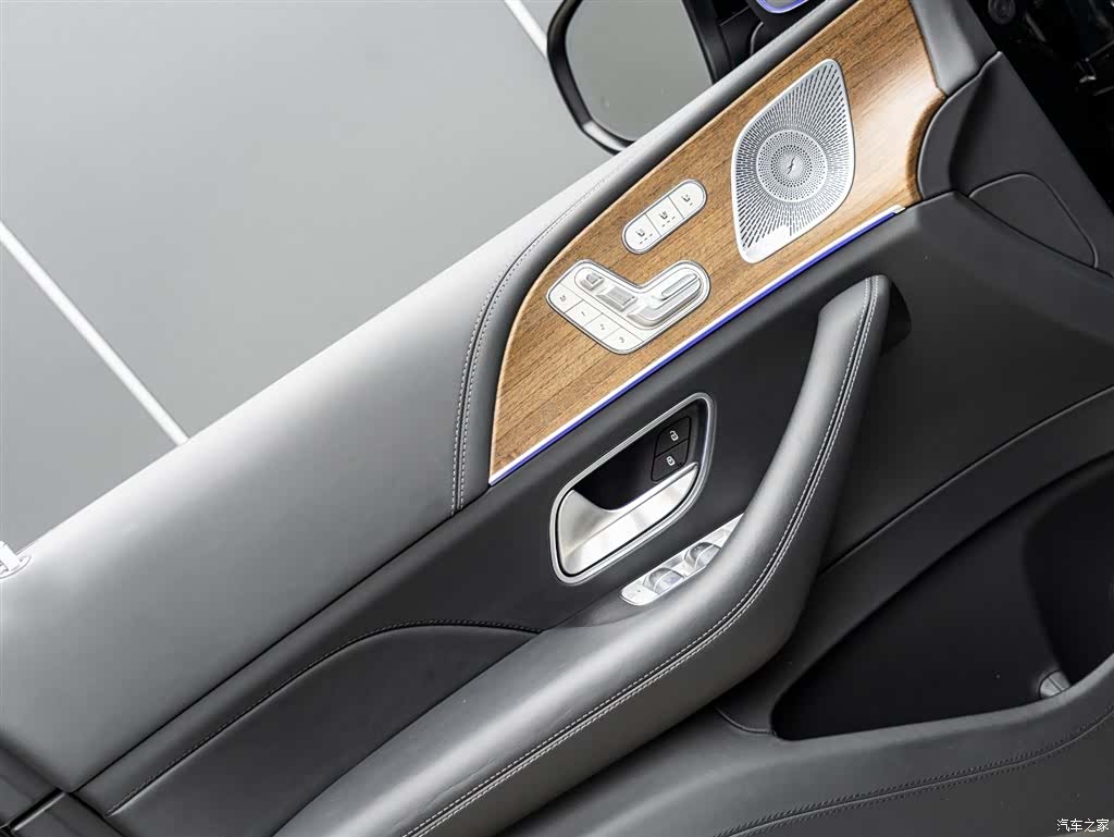 Maybach GLS, 2022 7