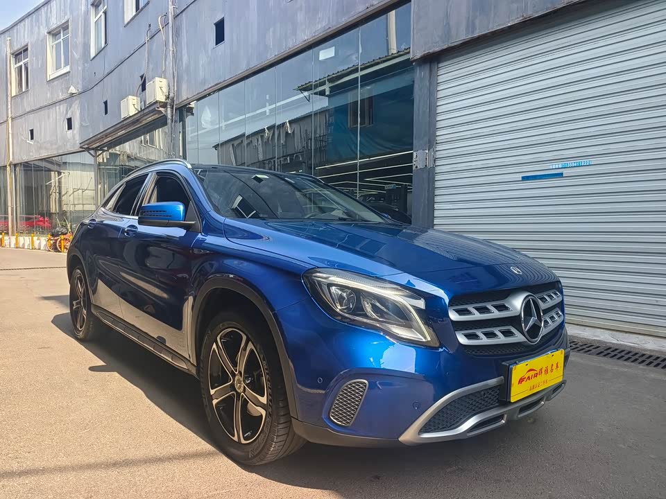 Mercedes-Benz GLA