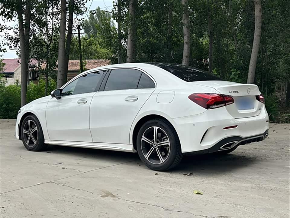 Mercedes-Benz Class A Mercedes-Benz Class A