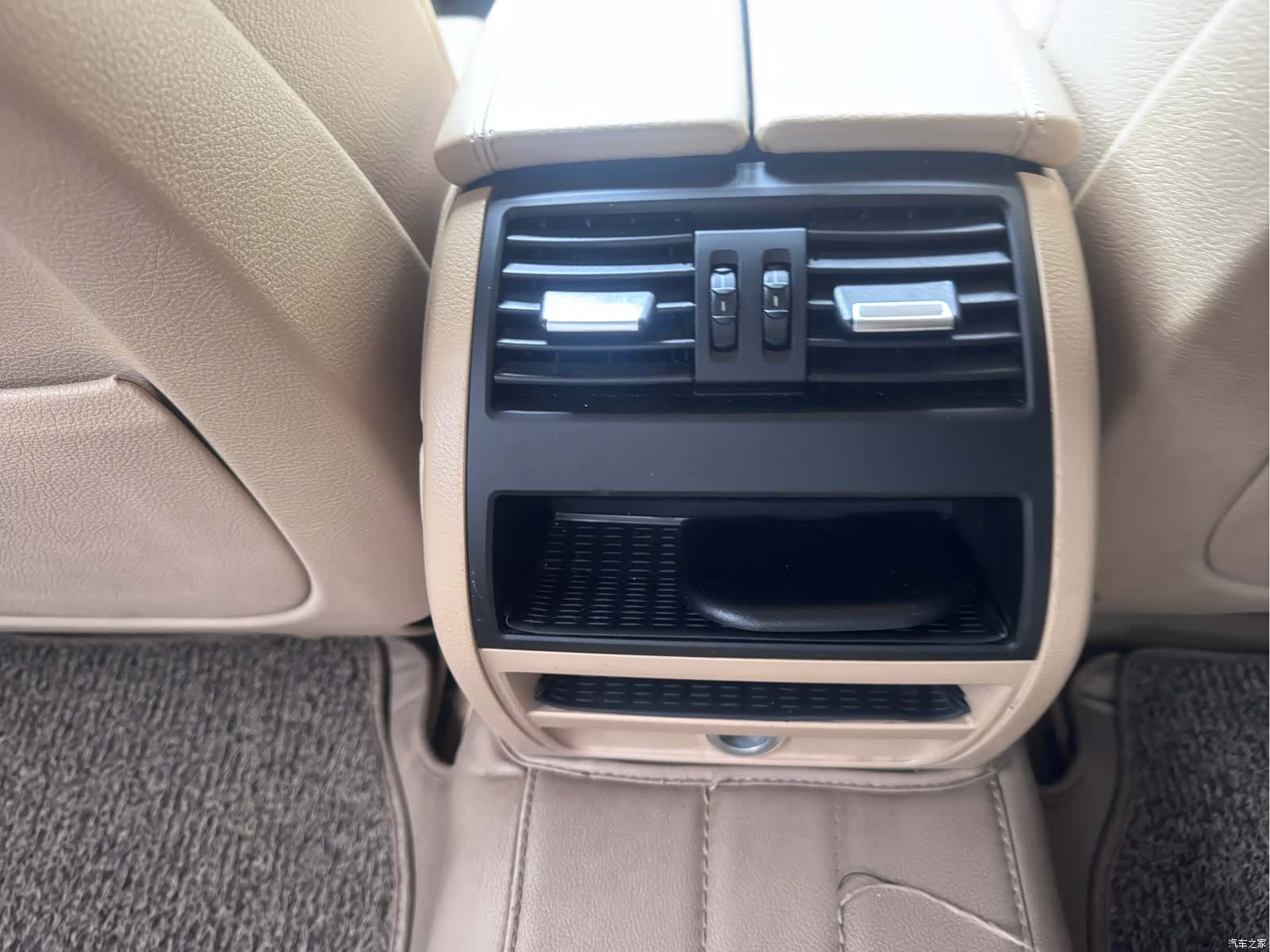 BMW 5 Series, 2015 11