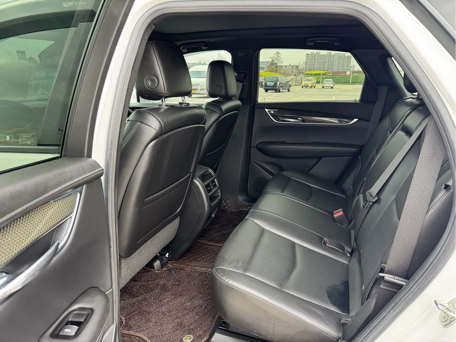Cadillac XT5, 2023 все фото