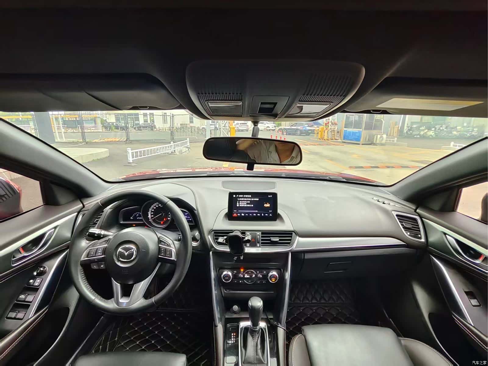 Mazda CX-4, 2017 все фото