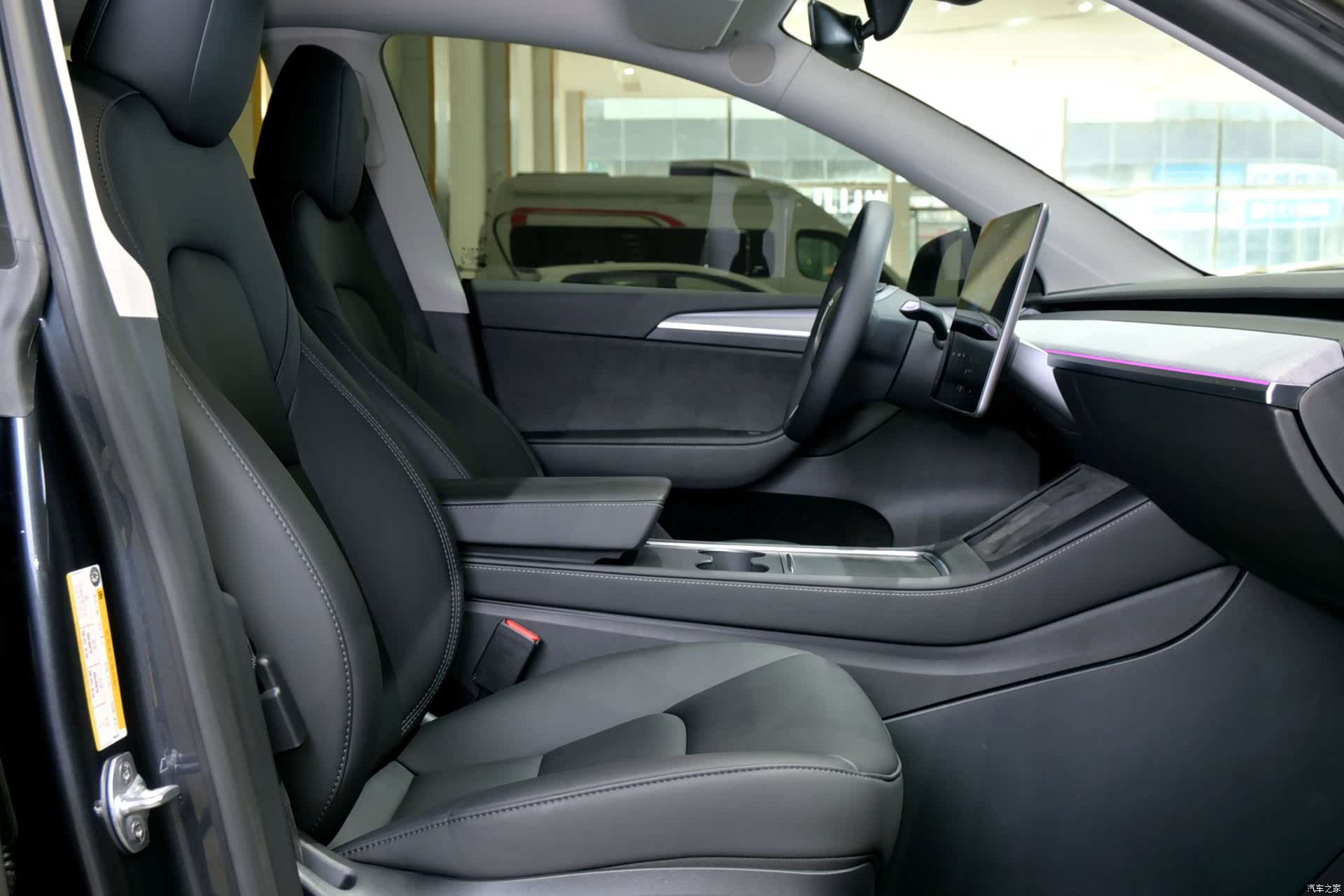 Tesla Model Y, 2024 12