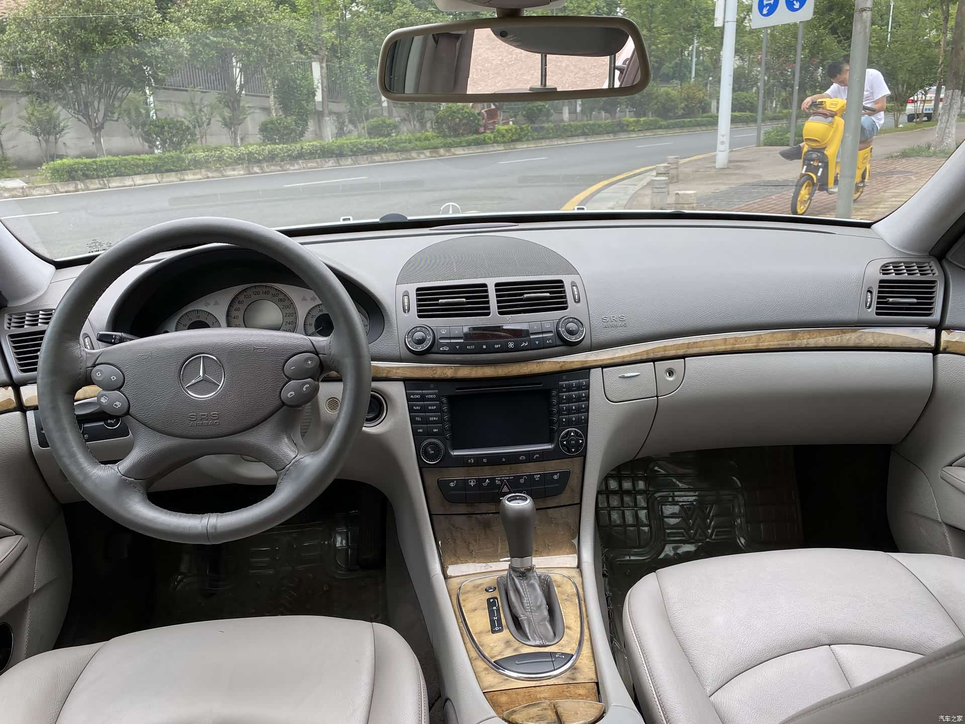 Mercedes-Benz E-Class, 2007 14