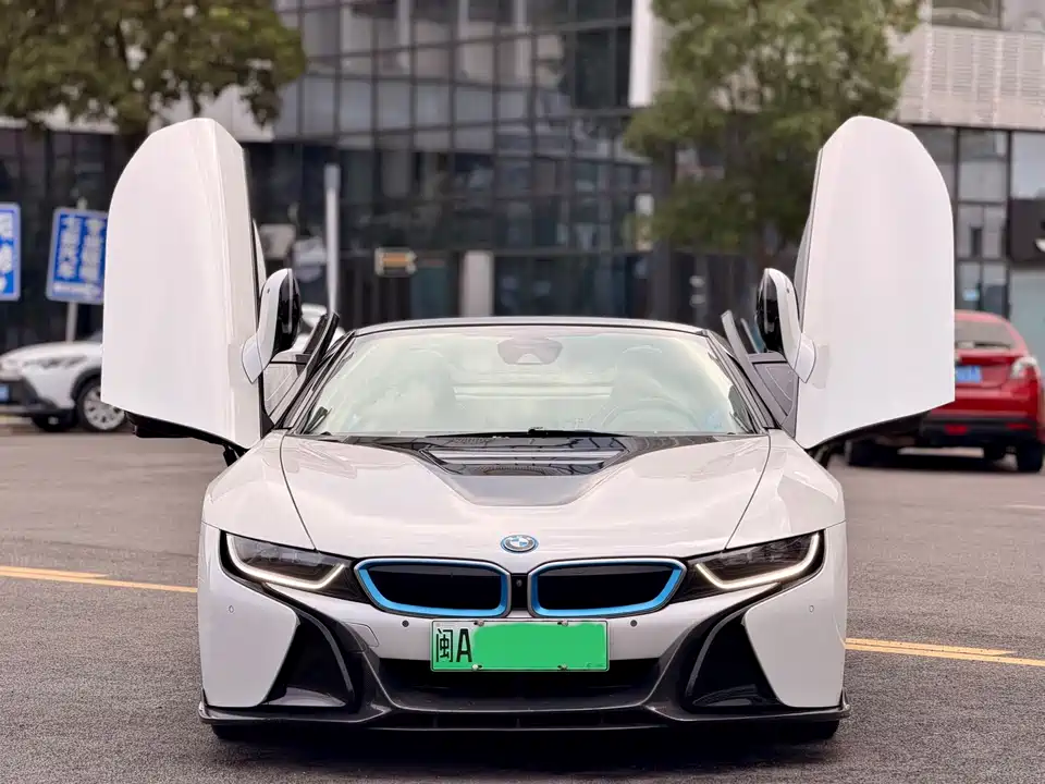 BMW i8