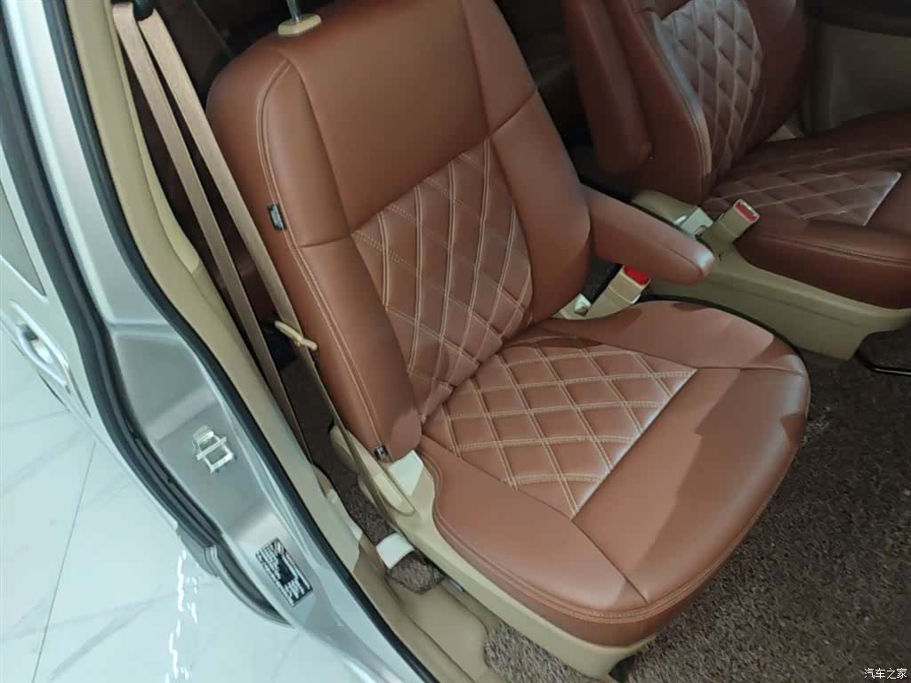Buick GL8, 2017 25