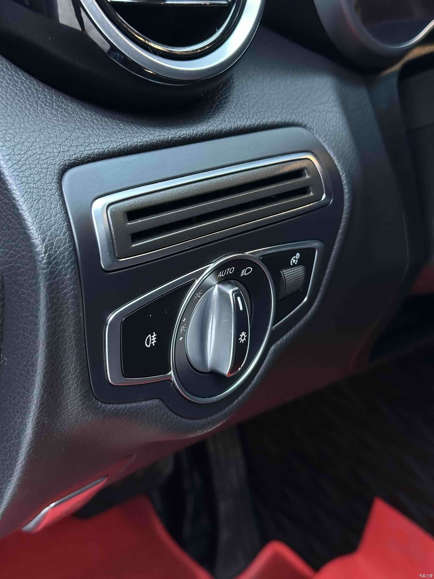 Mercedes-Benz C-Class, 2019 10
