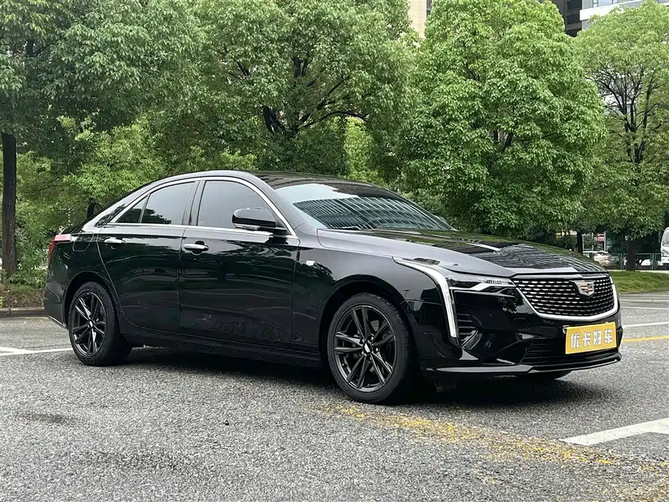 Cadillac CT4