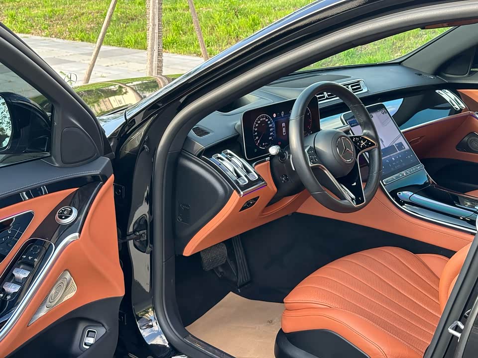 Mercedes-Benz S-class Mercedes-Benz S-class