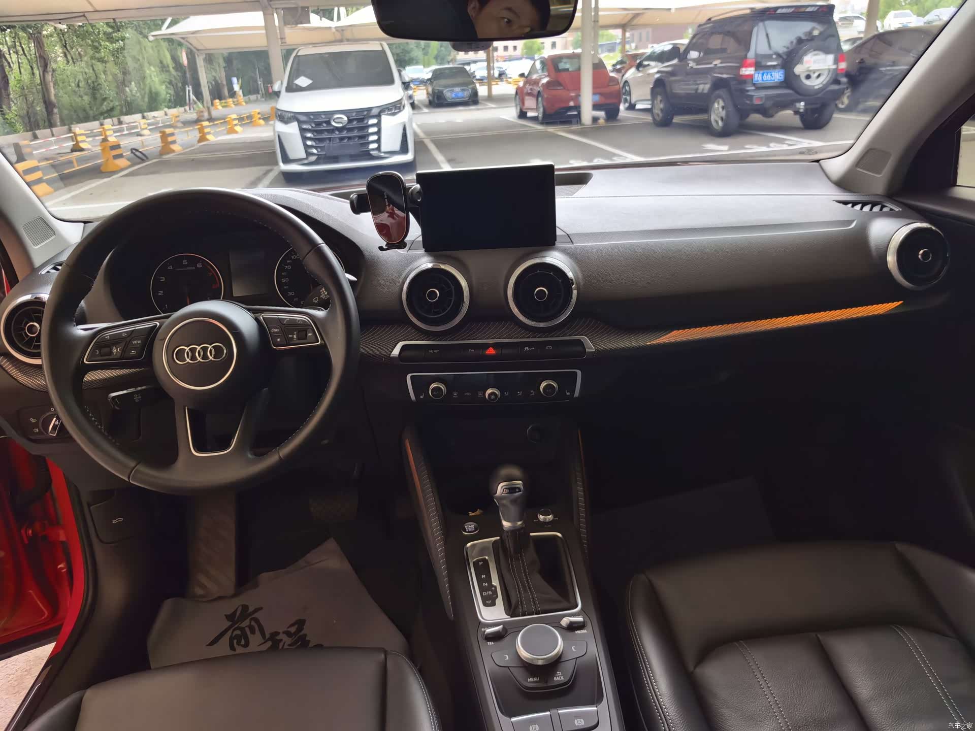 Audi Q2L, 2022 14