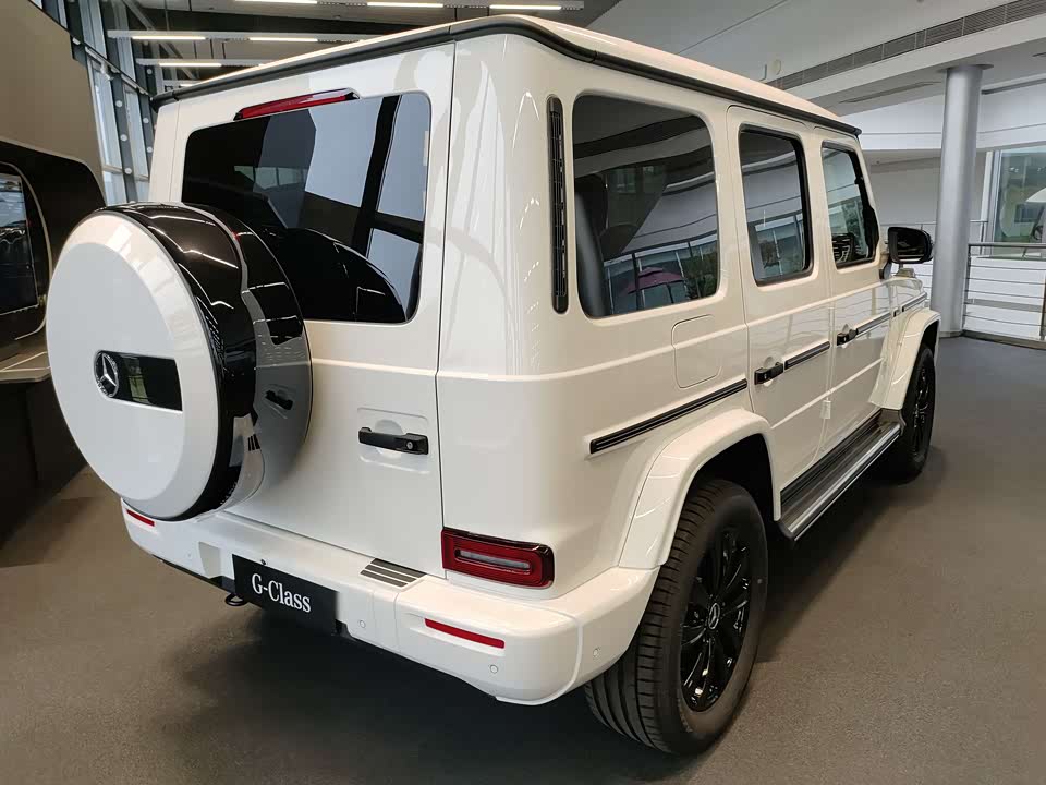 Mercedes-Benz G-class