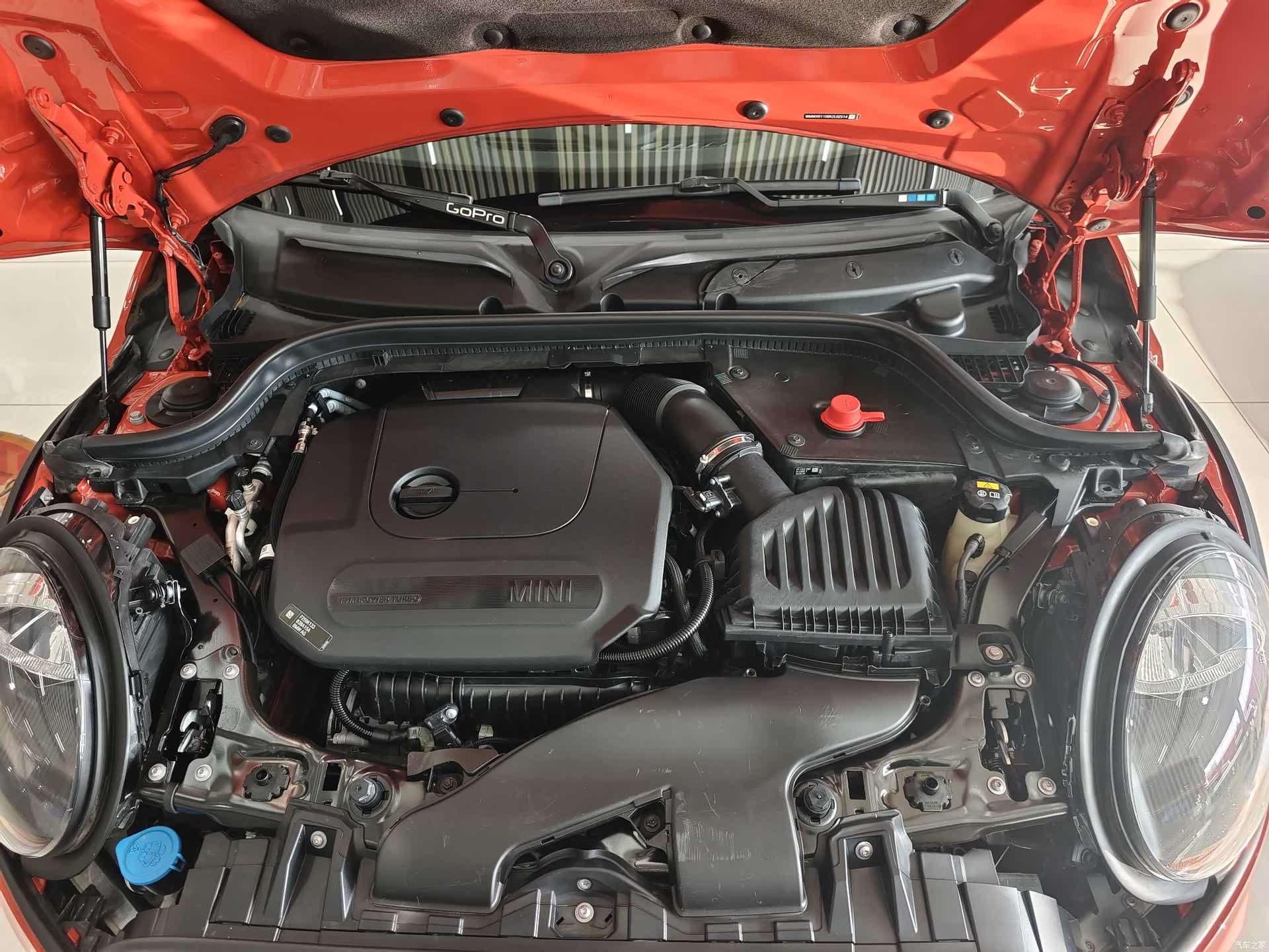 Mini ONE, 2019 12
