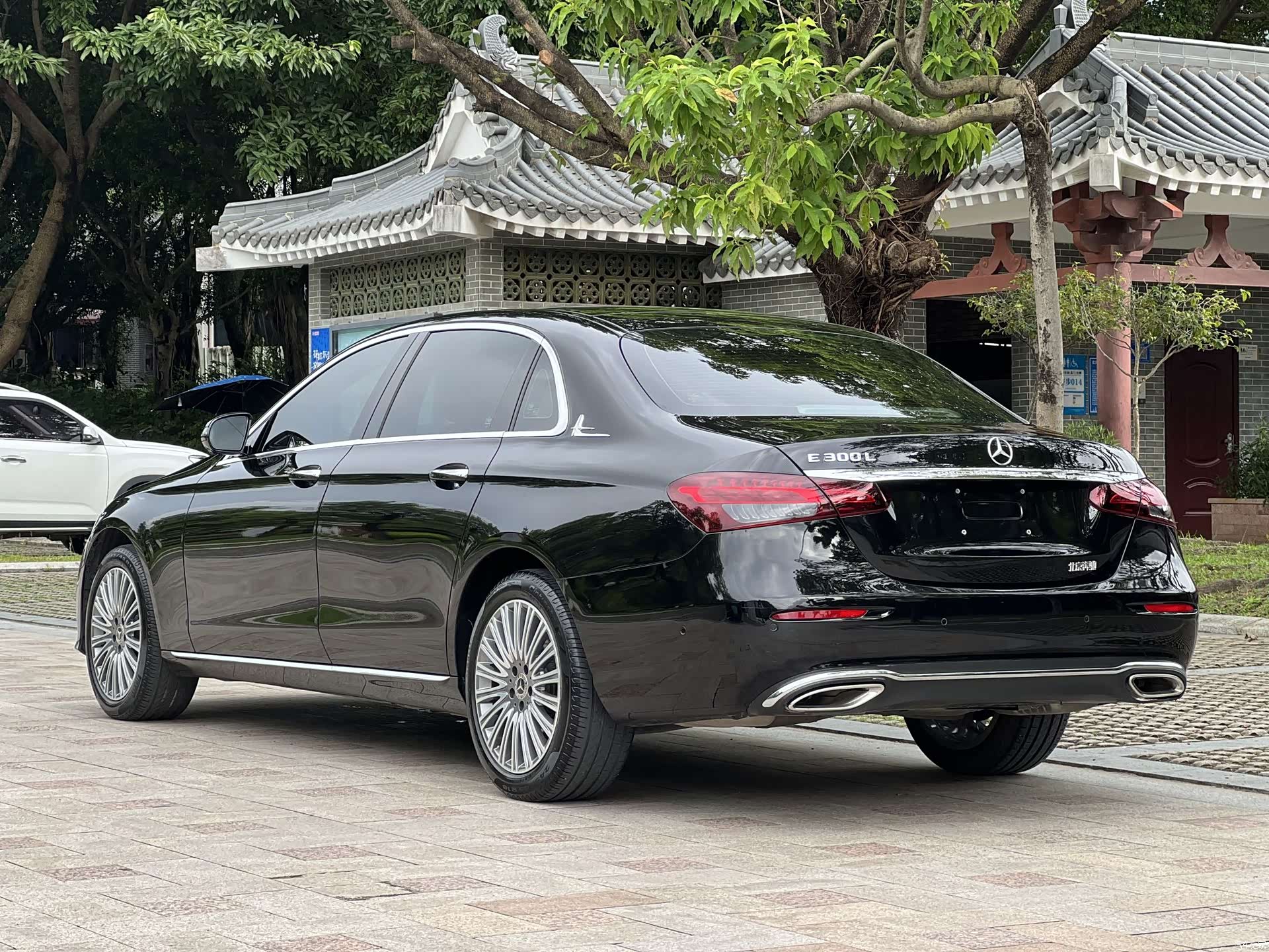 Mercedes-Benz E-Class, 2022 18