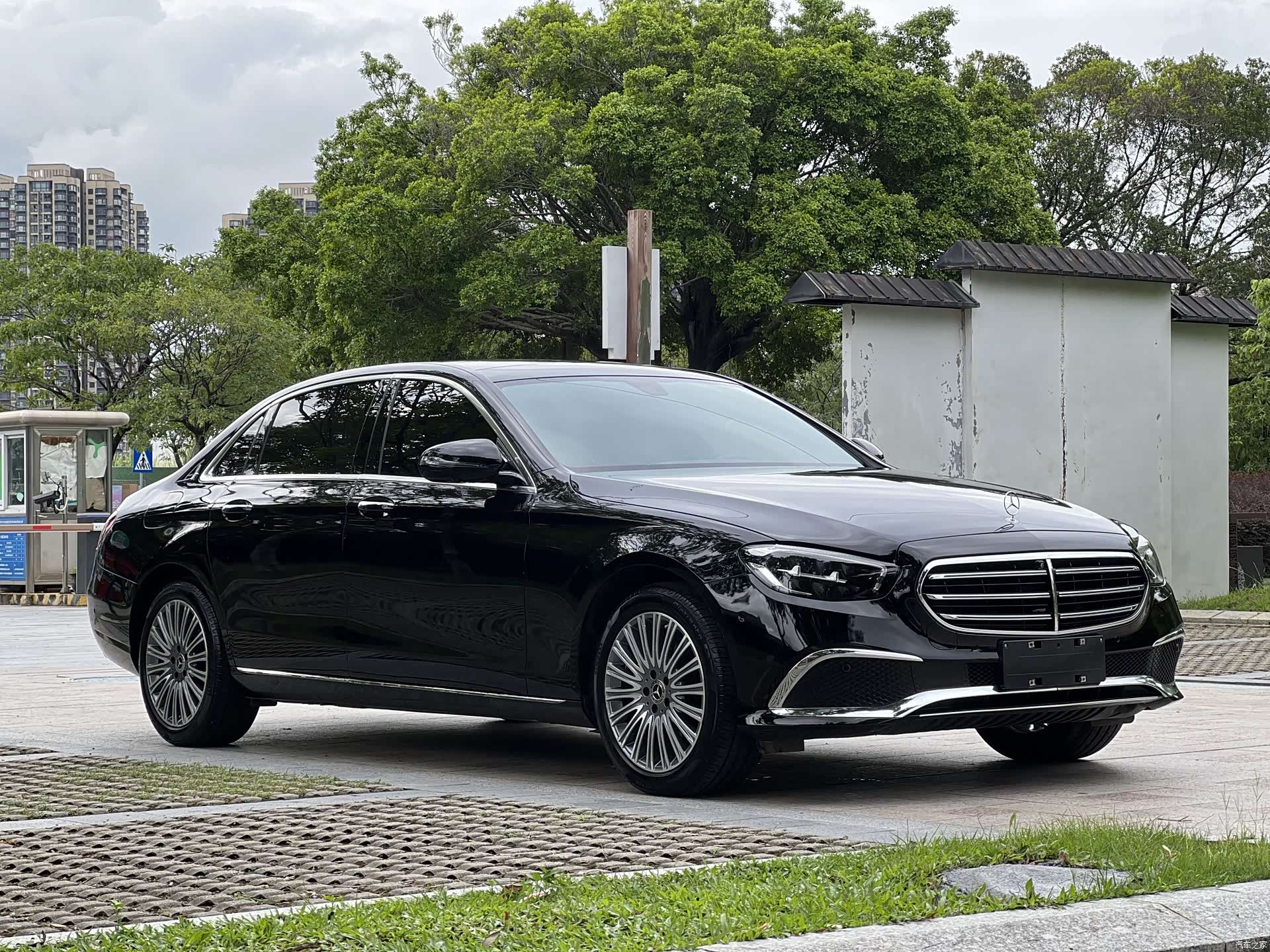 Mercedes-Benz E-Class, 2022 17