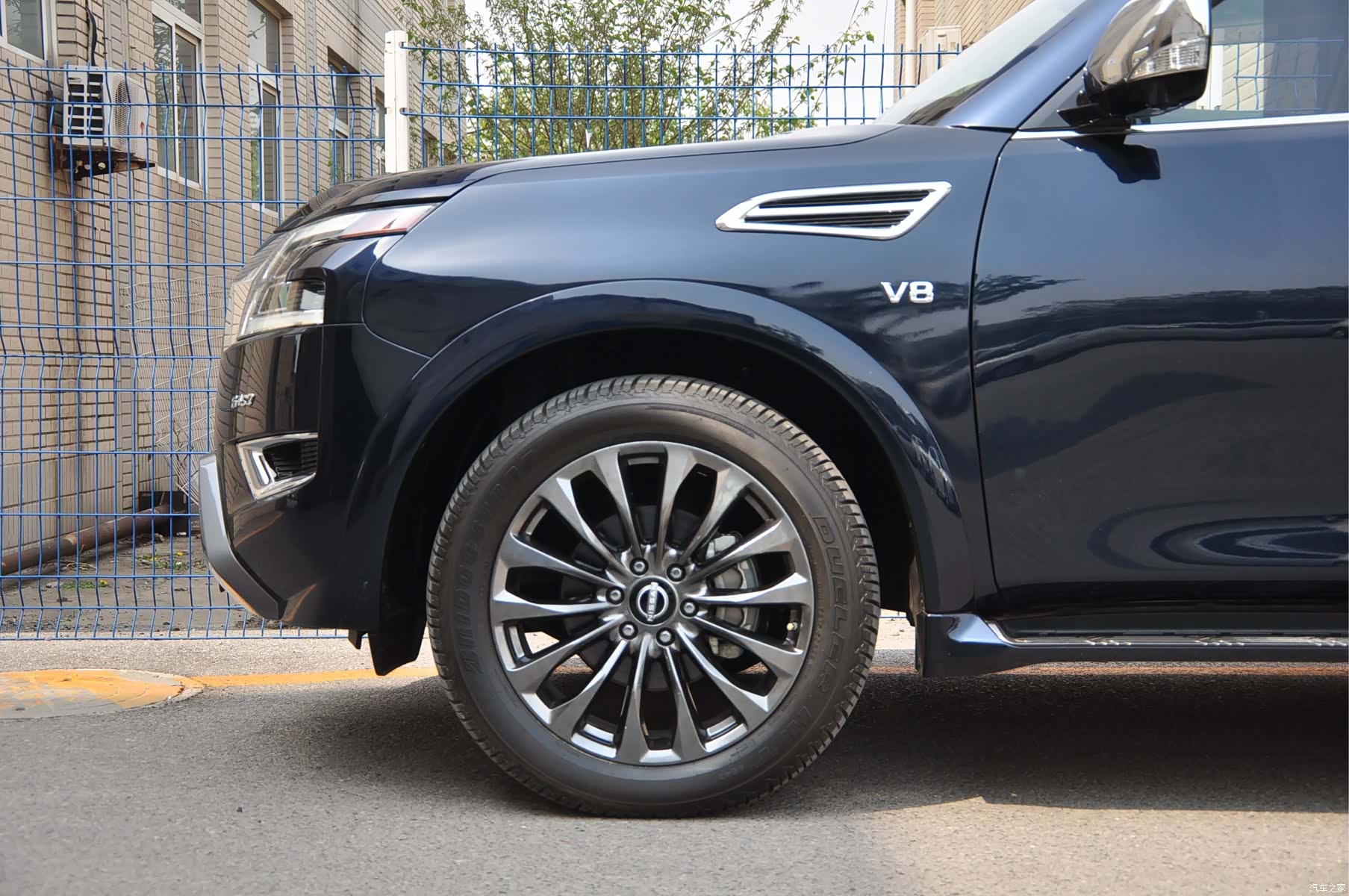 Nissan Patrol, 2022 4