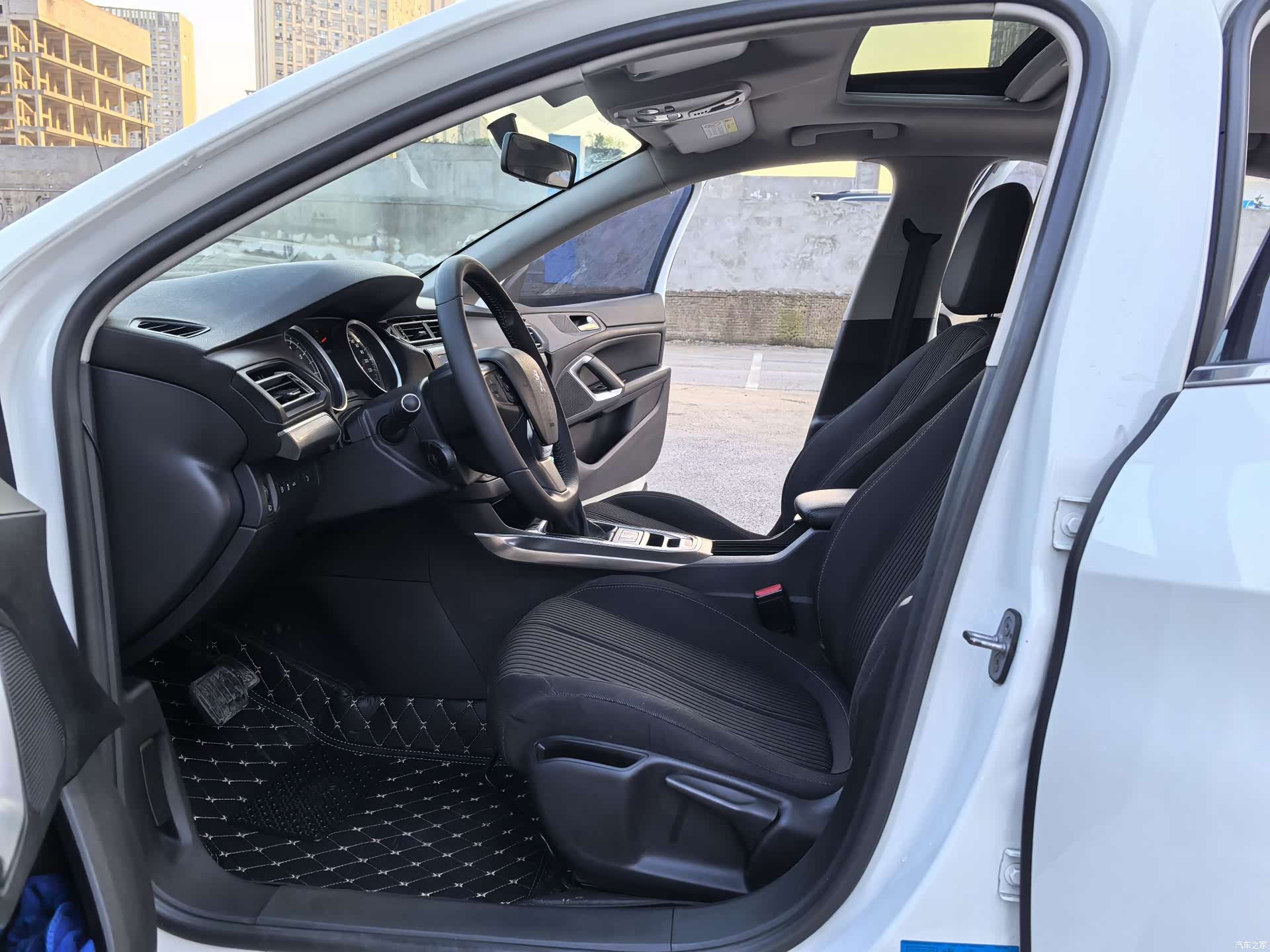 Peugeot 408, 2016 18
