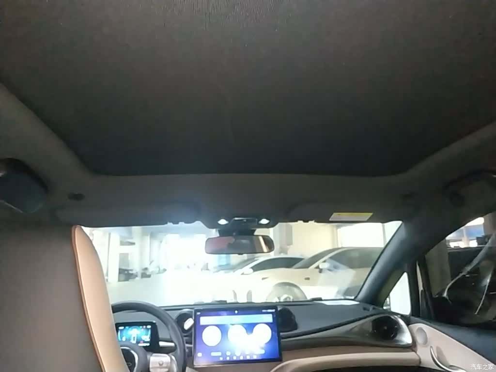 BYD Dolphin, 2023 18