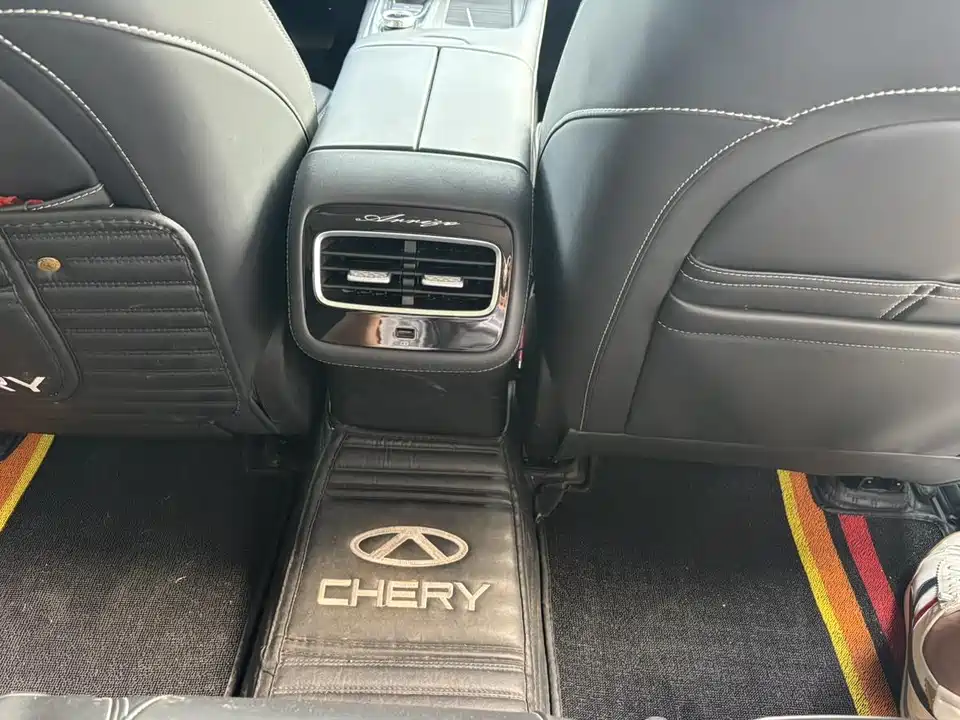 Chery Arrizo 8