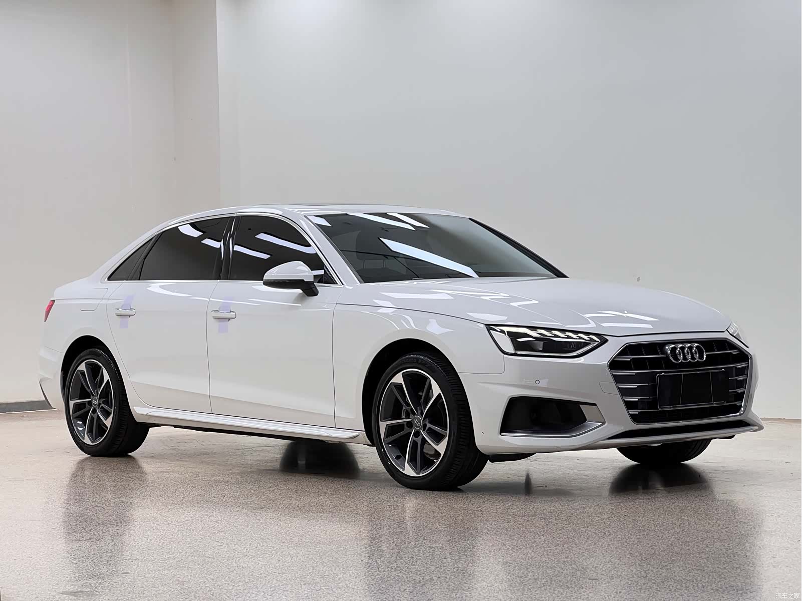Audi A4L, 2020 3