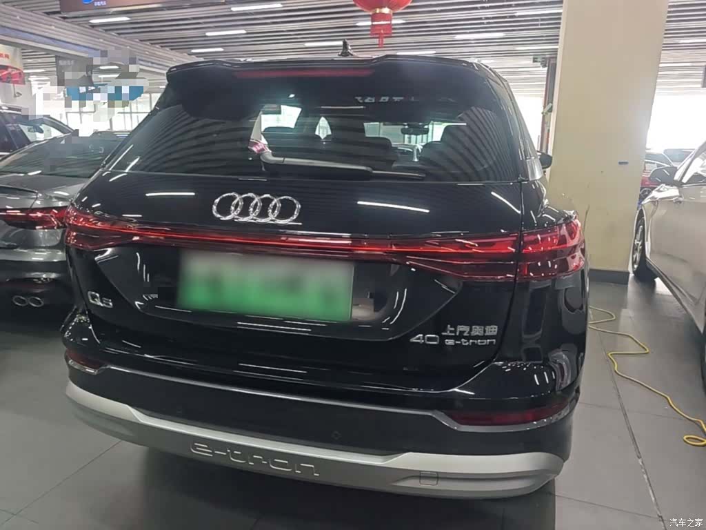 Audi Q5 e-tron, 2023 6