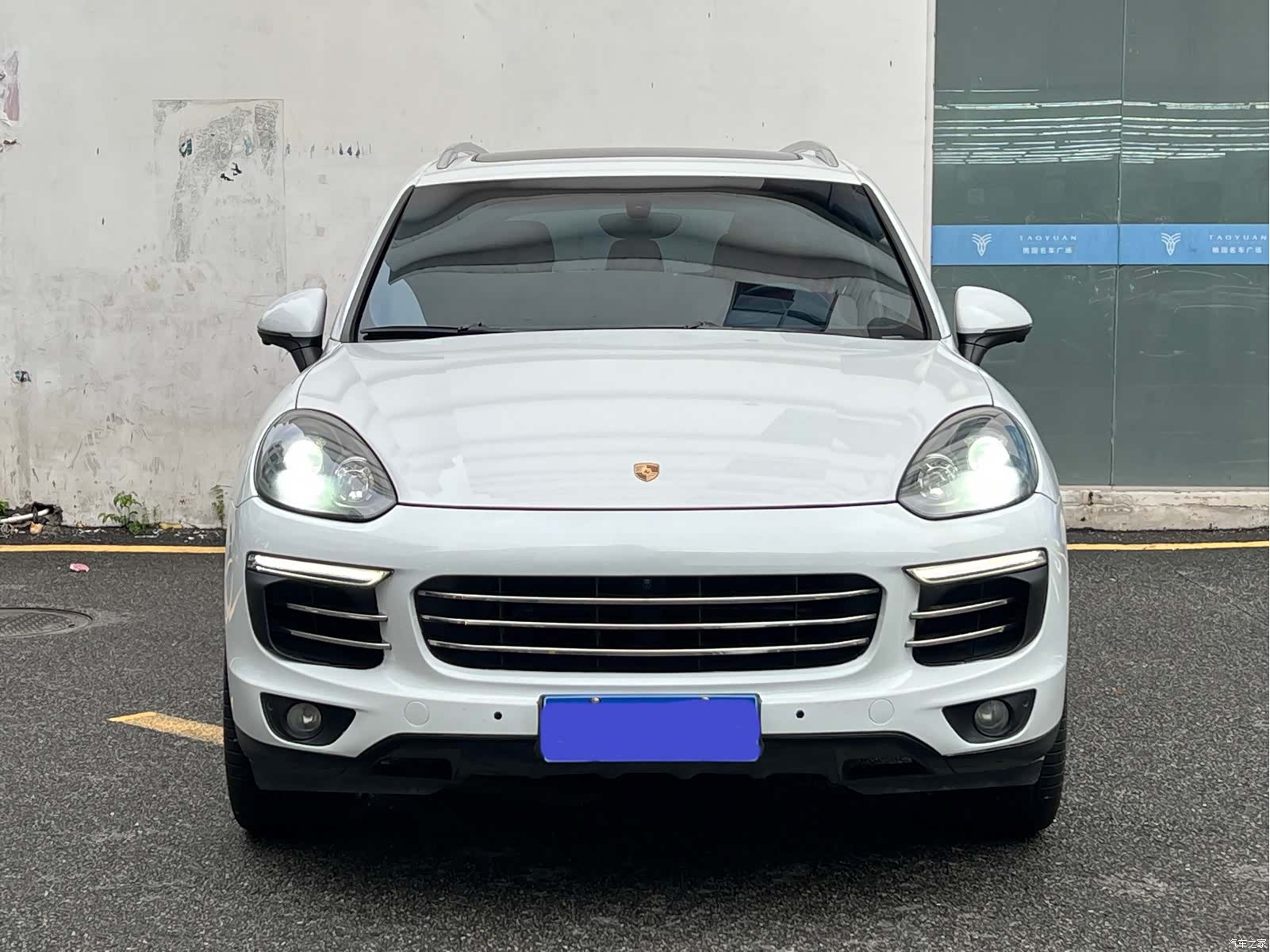 Porsche Cayenne, 2016 1